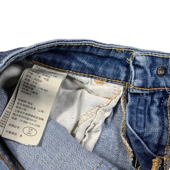 Hollister Straight Leg Slightly Distressed Jean - Picture 8 of 8